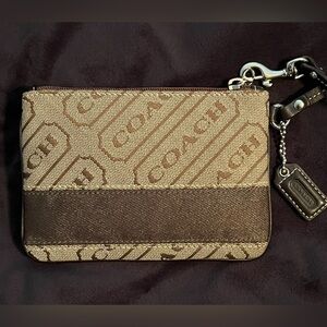 NWOT Coach wristlet